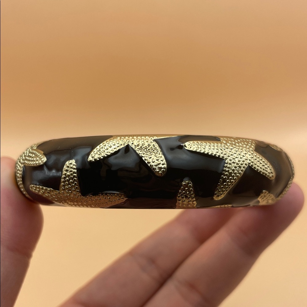 Black and Gold Starfish Clamper Enamel Bracelet C58
